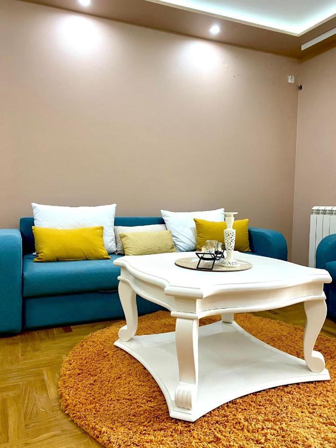 Apartman Diana スレムスカ・ミトロヴィツァ エクステリア 写真